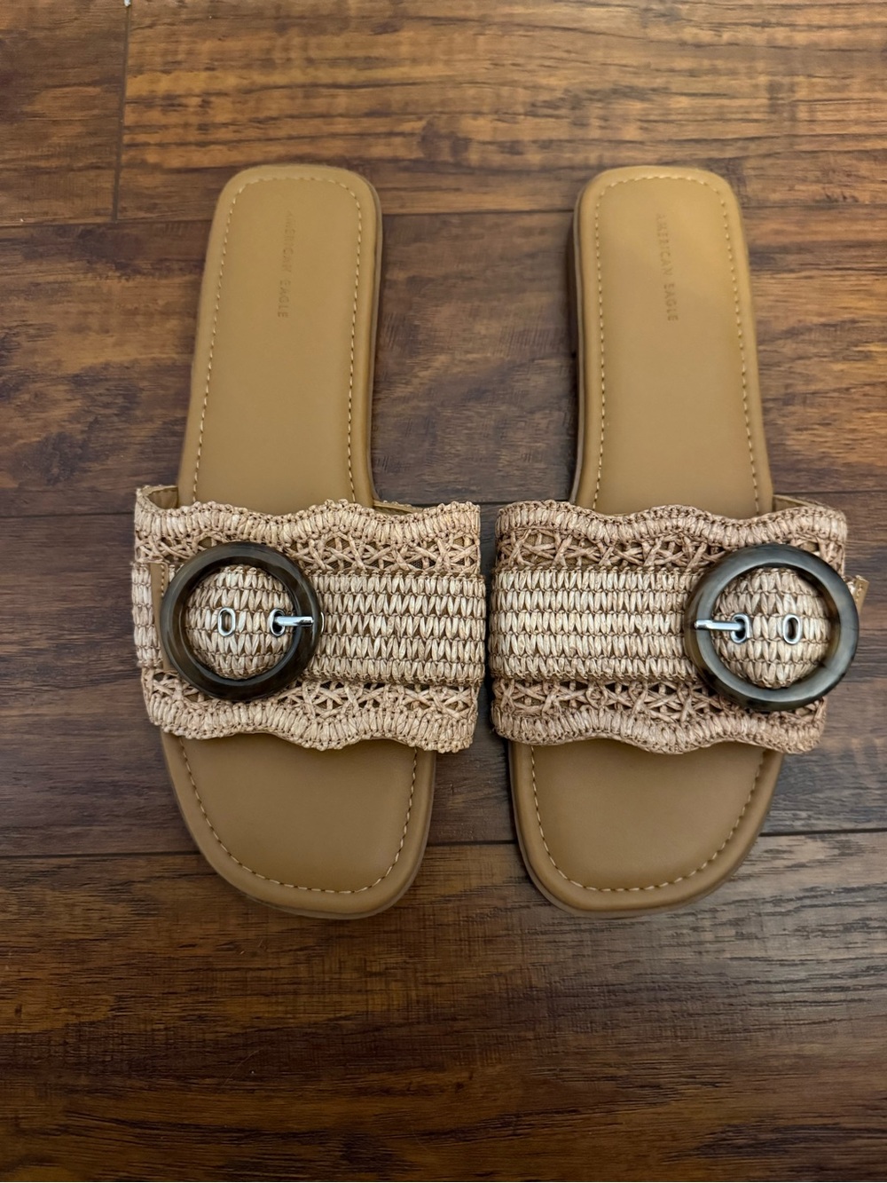 American Eagle Sandals